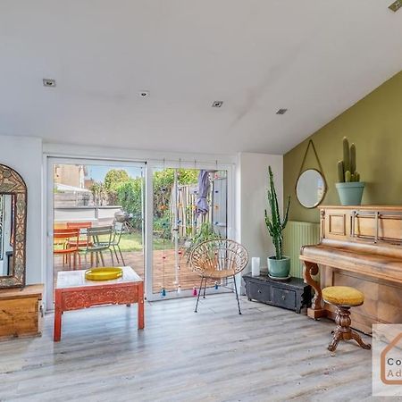 Maison A Lyon Parilly Avec Piscine, Jardin, Parking Prive & Proche Eurexpo Vénissieux Exterior foto